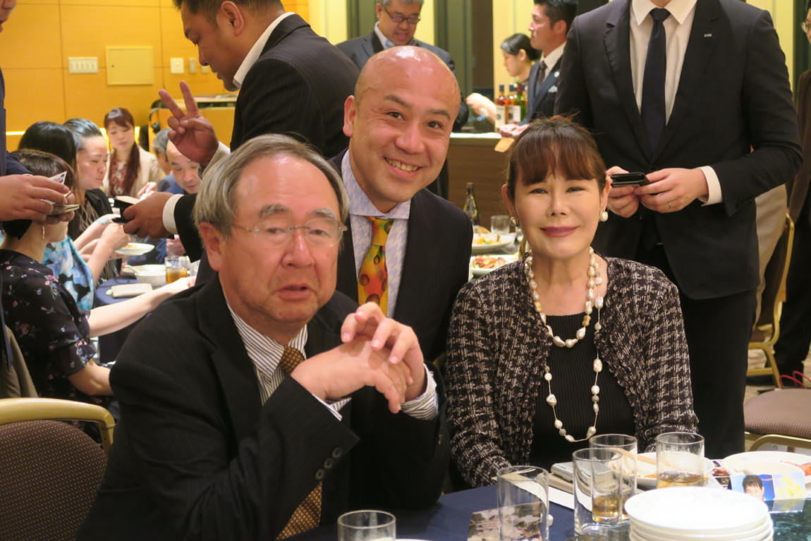 食器のノリタケ創業家にご挨拶 エルプエンテ|EL Puente 公式サイト